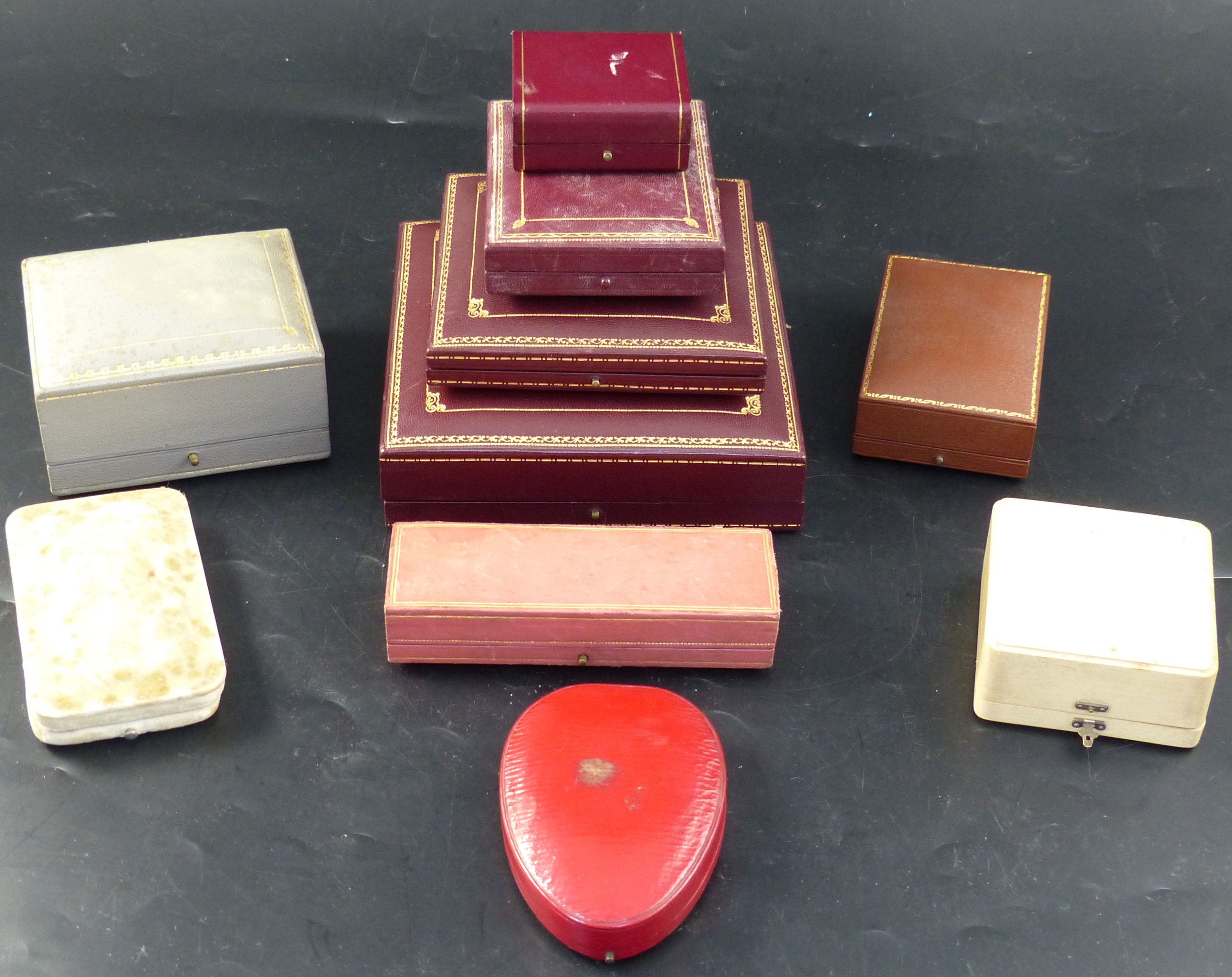 Ten assorted jewellery and objects dart boxes